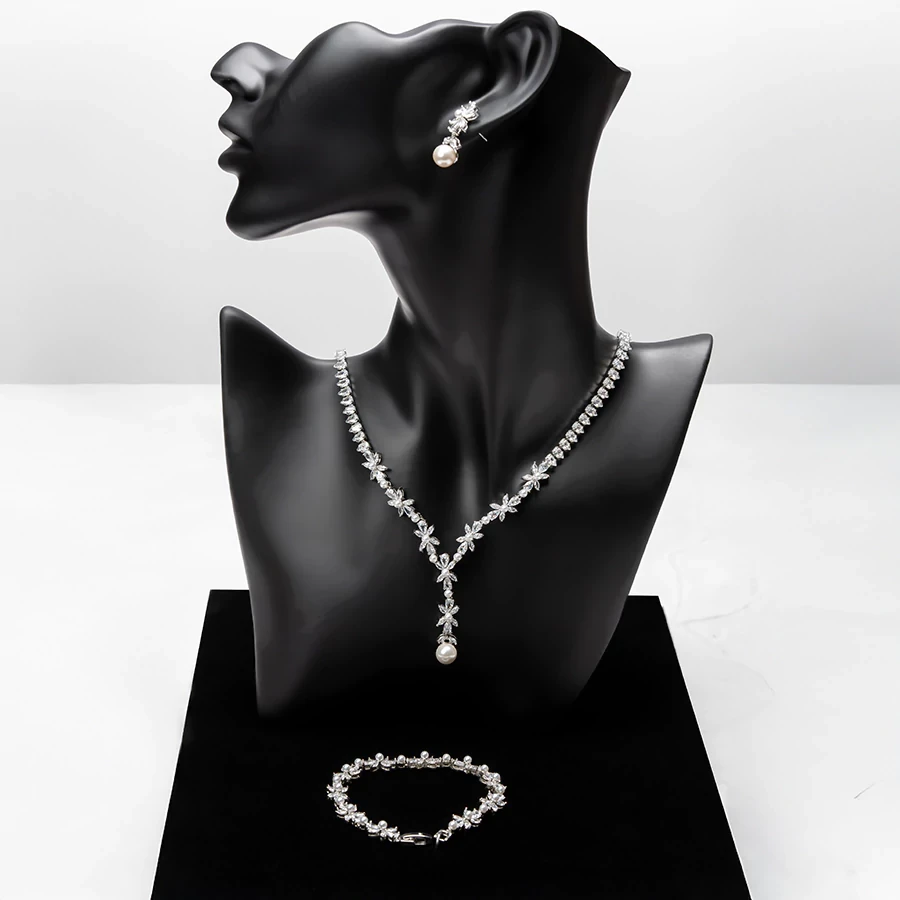 Pearl & Crystal Symphony set