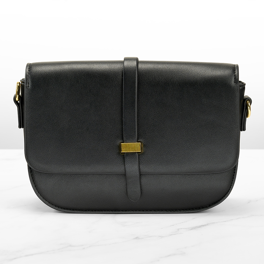 Pocket bag black color with button closure and zipper in smooth leather with belt design